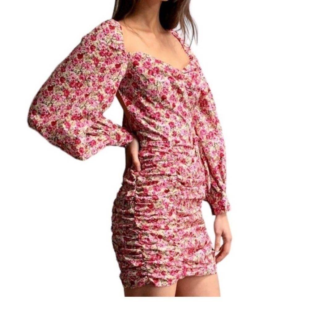 Nasty Gal Floral Print Balloon Sleevee Ruched Mini Dress. Size 6.